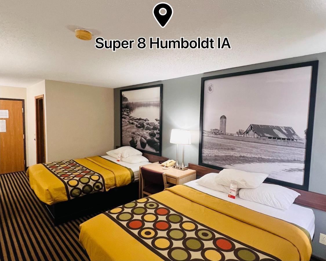 Hotel Super 8 By Wyndham Humboldt Esterno foto
