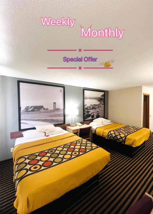Hotel Super 8 By Wyndham Humboldt Esterno foto
