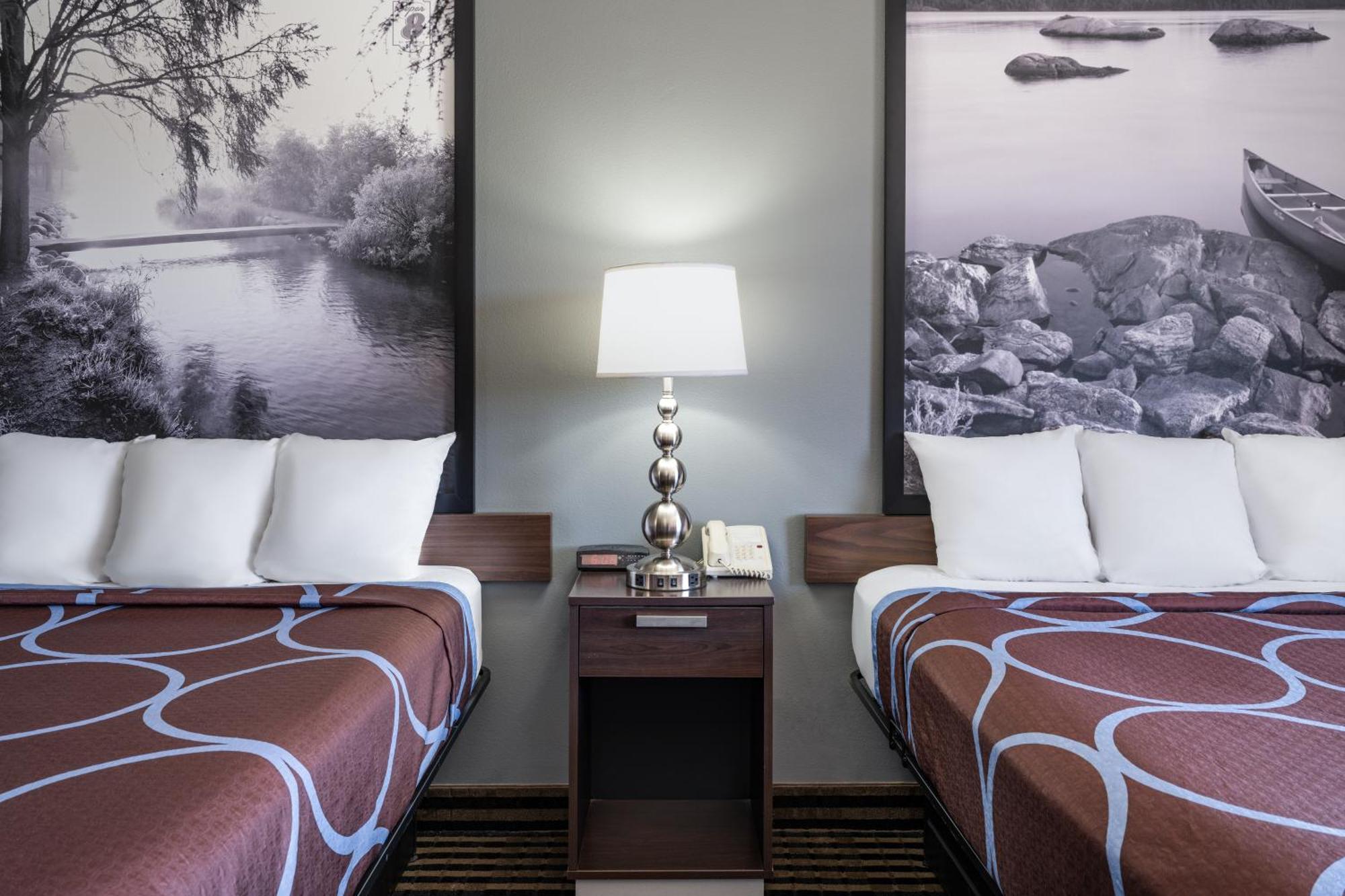 Hotel Super 8 By Wyndham Humboldt Esterno foto