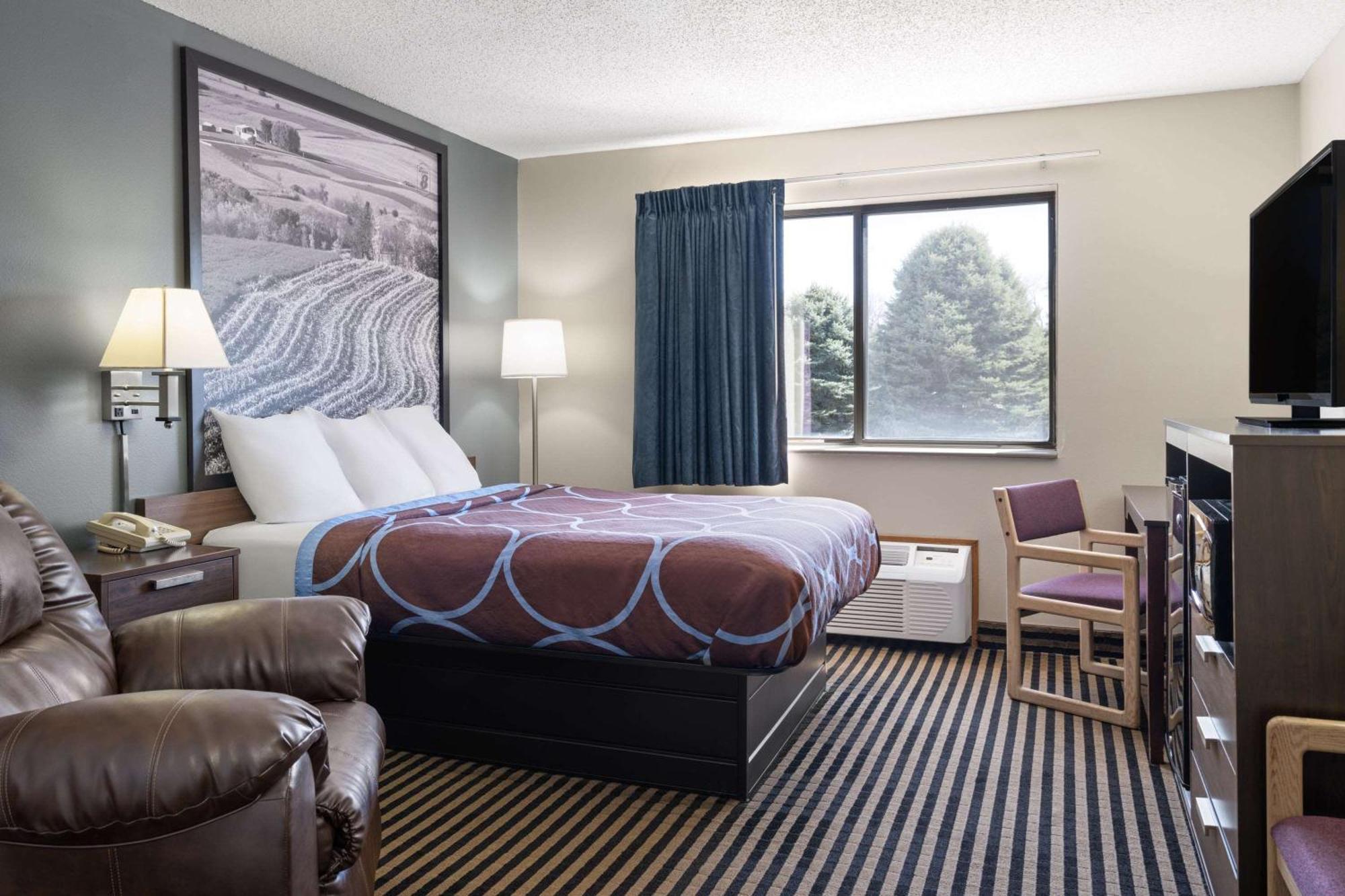 Hotel Super 8 By Wyndham Humboldt Esterno foto
