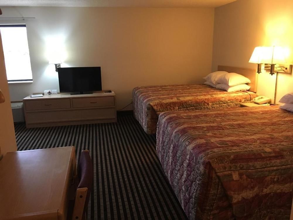 Hotel Super 8 By Wyndham Humboldt Esterno foto