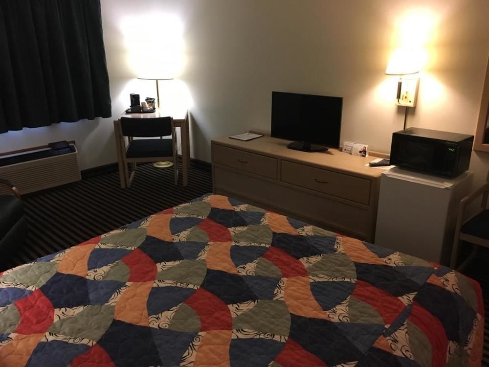 Hotel Super 8 By Wyndham Humboldt Esterno foto